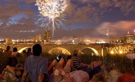 Mississippi Riverfront Firework Sight